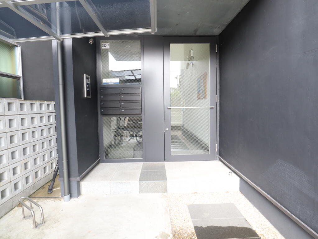 エントランス　エントランス