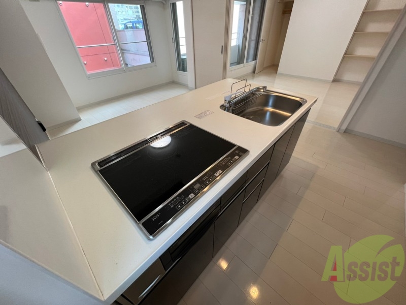 キッチン　キッチンです。３口ＩＨコンロが設備されています！