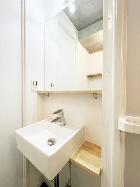 洗面設備　同仕様写真