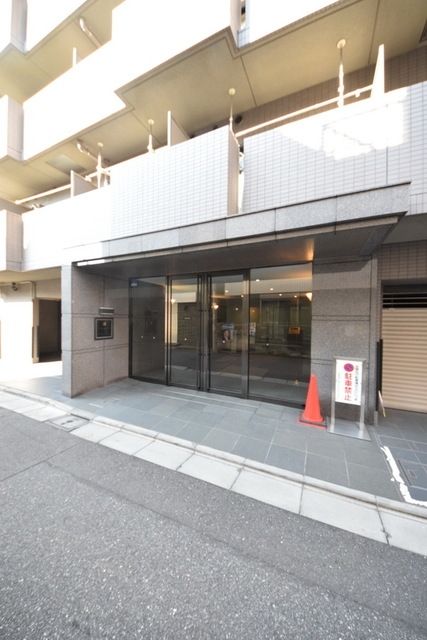 エントランス　☆お問い合わせはお早めに☆