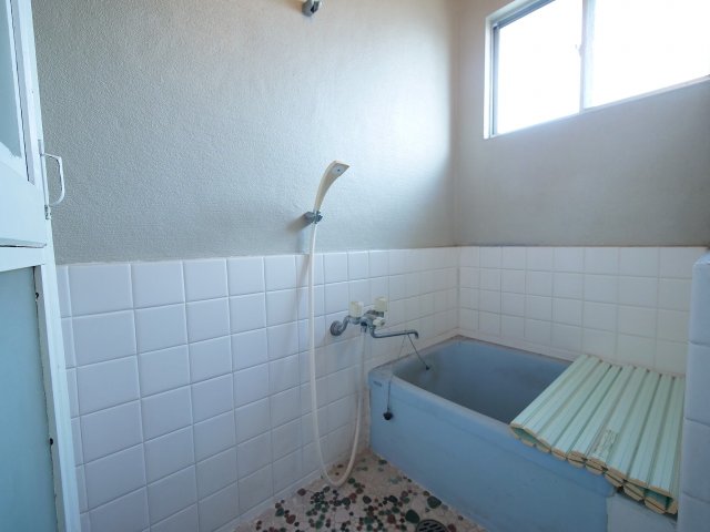 バス・シャワールーム　※写真は別の部屋のものです。