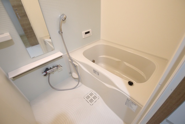 バス・シャワールーム　※別室の参考写真の為、現況優先です。