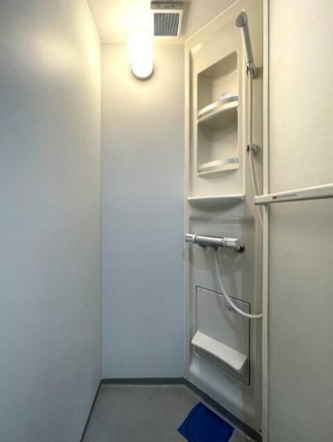 バス・シャワールーム　シャワールーム