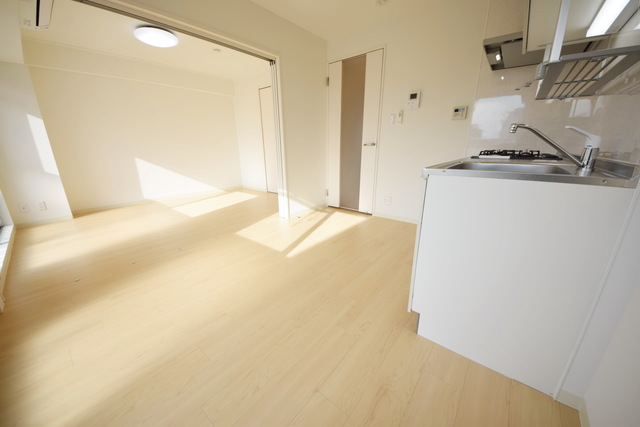 居室・リビング　～広々お部屋で気持ちいい～