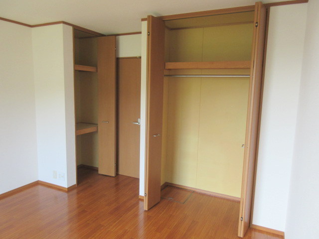 収納　収納2ヶ所　収納たっぷり