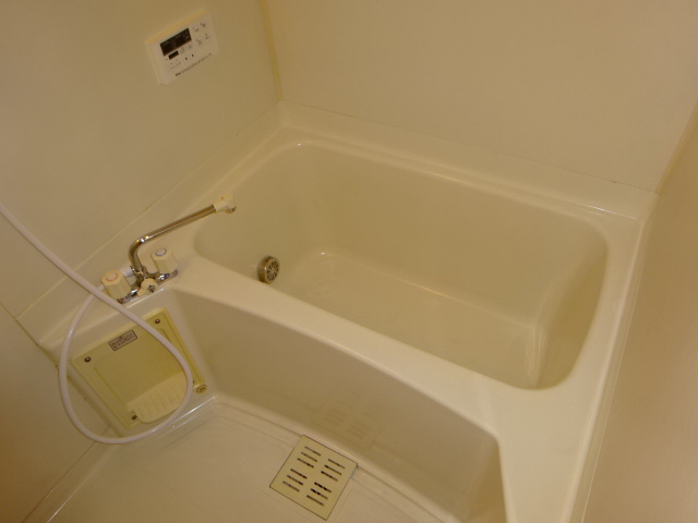 バス・シャワールーム　追い焚きバス