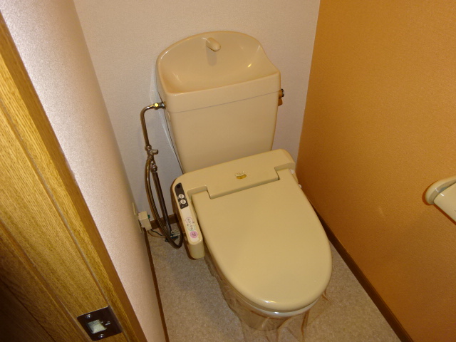 トイレ　シャワー付きトイレ