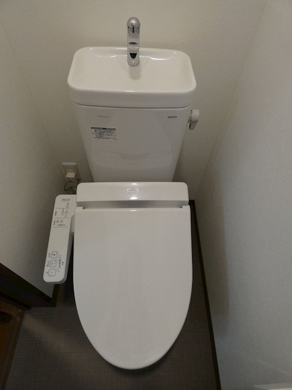 トイレ　同間取別部屋のお写真です