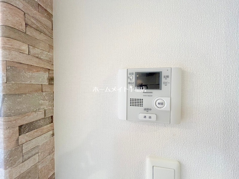 セキュリティ　モニター付きインターホンで安心です♪