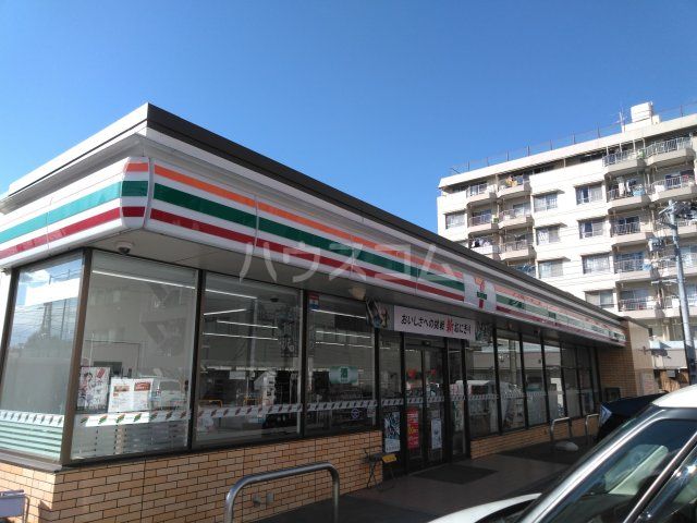 コンビニ　セブンイレブン 水戸城南店（コンビニ）まで592m