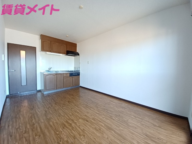 居室・リビング　別部屋参考写真です