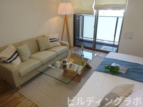 居室・リビング　モデルルームの為、家具小物等はつきません。