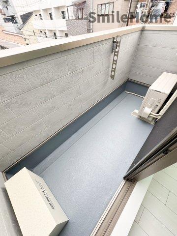 バルコニー　明るいバルコニーです
