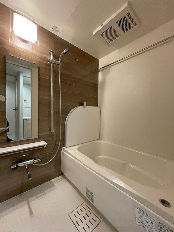 バス・シャワールーム　☆ゆったりくつろげるお風呂☆