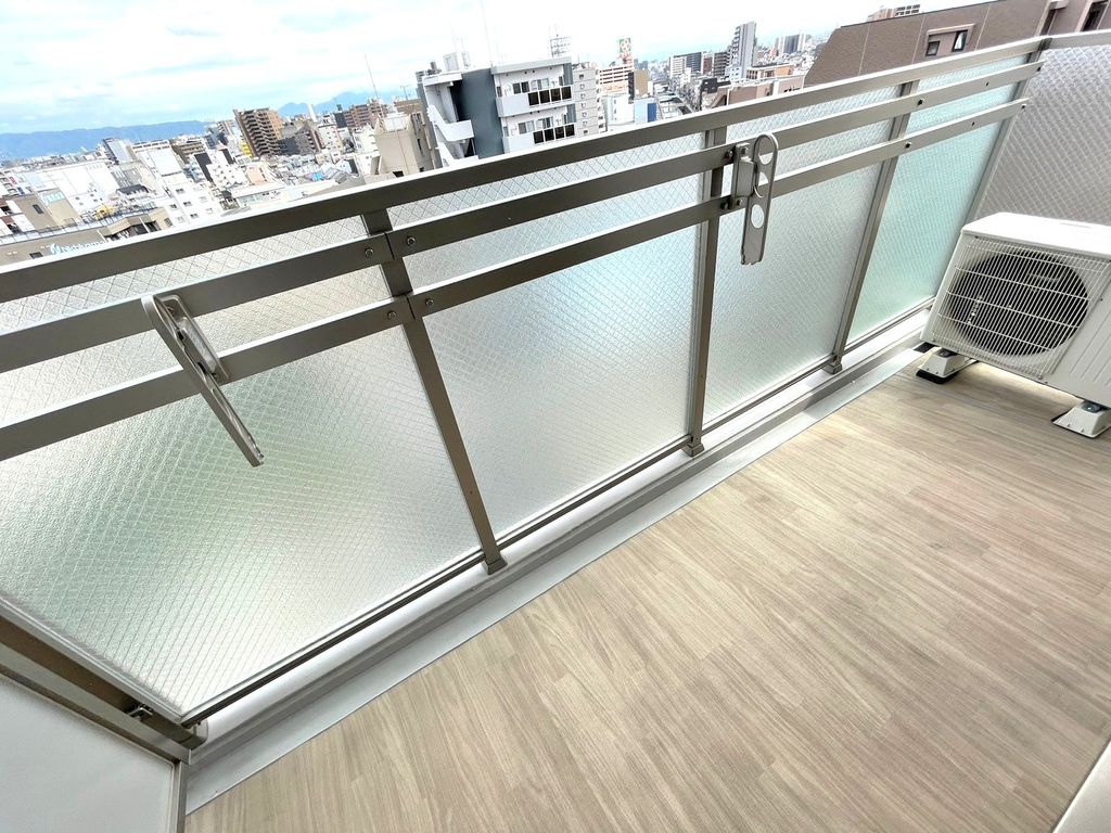バルコニー　バルコニー