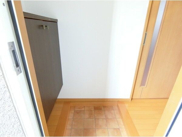 玄関　※写真は類似です