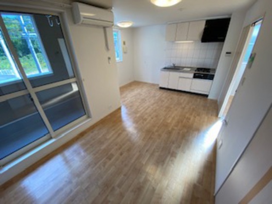 居室・リビング　※別部屋の写真です