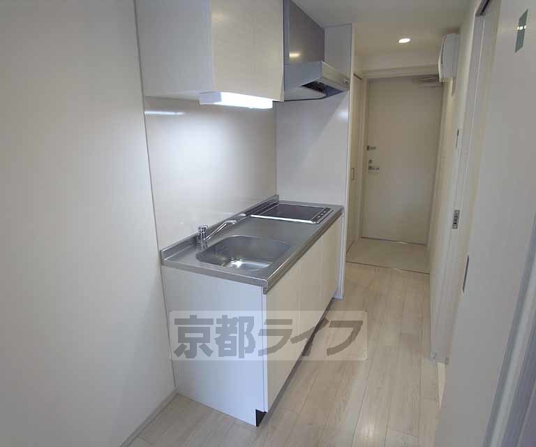 キッチン　ＩＨコンロのすっきりしたキッチンです。