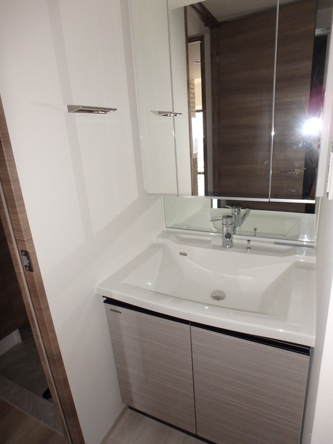 洗面設備　同タイプ、別室