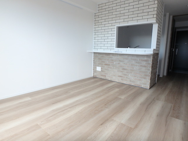 居室・リビング　同タイプ、別室