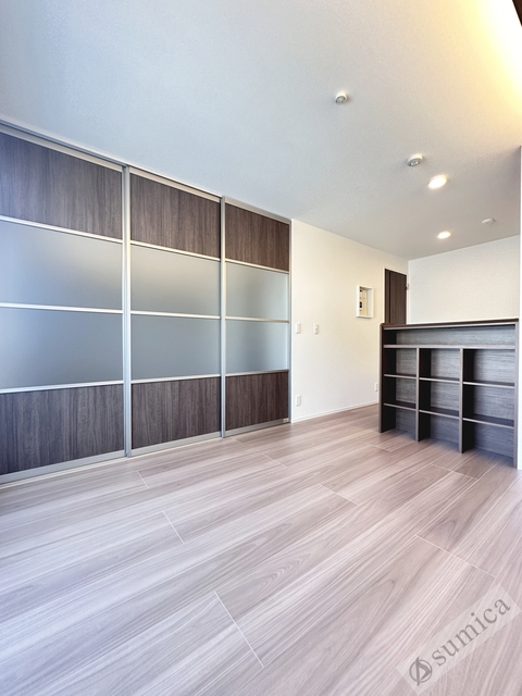 居室・リビング　間接照明がおしゃれなリビング♪