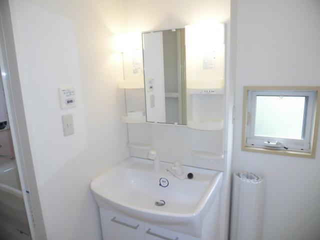 洗面設備　独立洗面台あり