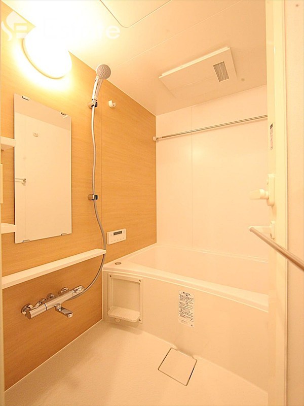 バス・シャワールーム　バスルーム