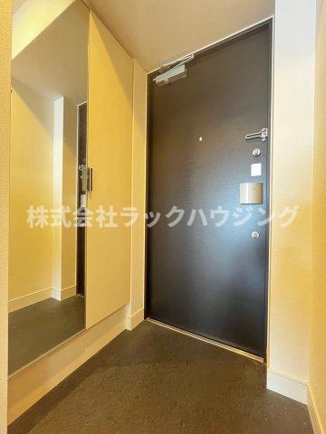 玄関　同仕様写真となります。