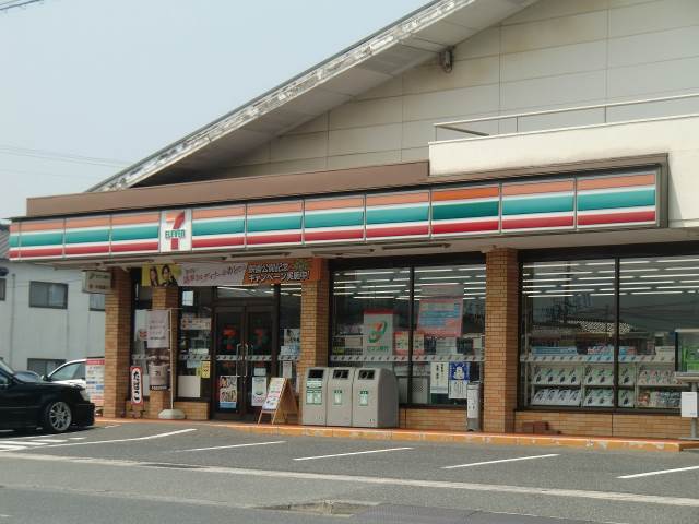 コンビニ　セブンイレブン 倉敷中庄駅前店（コンビニ）まで832m