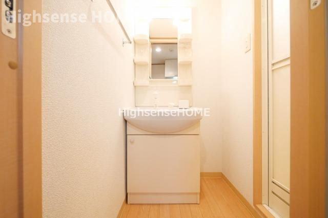 洗面設備　広い洗面スペース