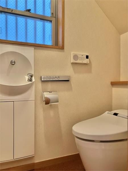 トイレ　ゆったりとした空間のトイレです