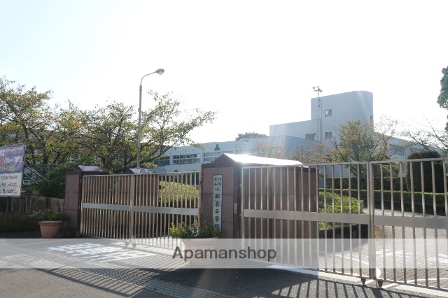 高校・高専　小郡高校（高校・高専）まで5688m