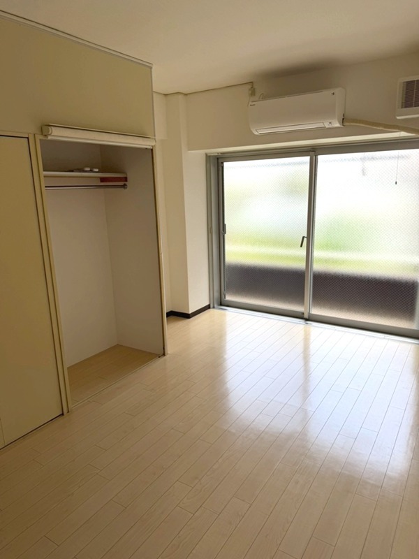 ドルフ町田の居間写真