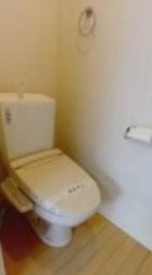 トイレ　別部屋参考写真となります