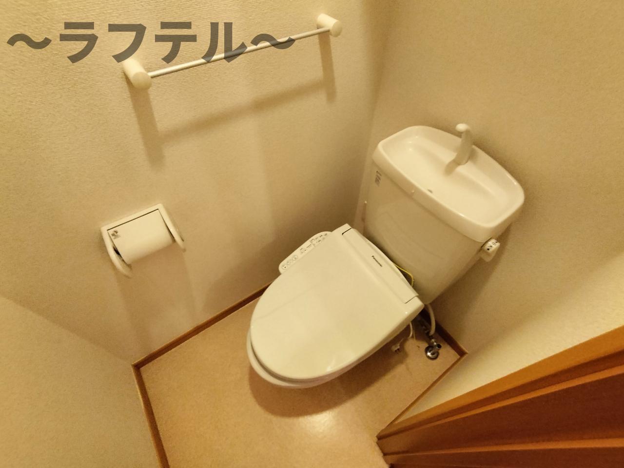 トイレ　別部屋イメージ写真