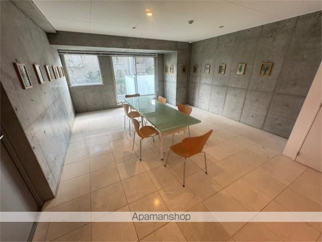 ロビー　ロビー