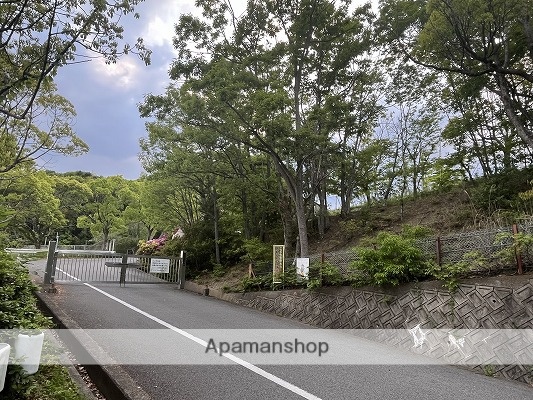 中学校　太子町立中学校太子東中学校（中学校）まで1437m