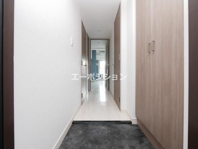 玄関　プレサンスタワー難波WEST