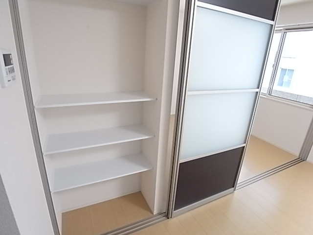 収納　同メーカーの類似モデルの写真です