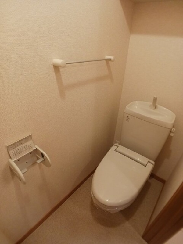 トイレ　図面と現状に相違がある場合には現状を優先