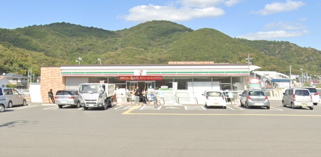 コンビニ　セブンイレブン　姫路勝原熊見店（コンビニ）まで800m
