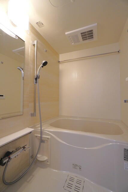 バス・シャワールーム　※写真は同タイプ住戸です。