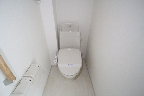 トイレ　※別部屋の写真です