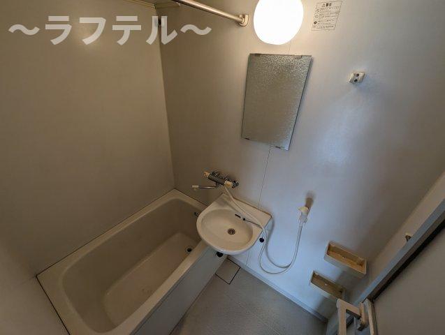 バス・シャワールーム　別部屋イメージ写真