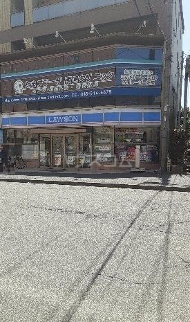 コンビニ　ローソン たまプラーザ駅南口店（コンビニ）まで514m