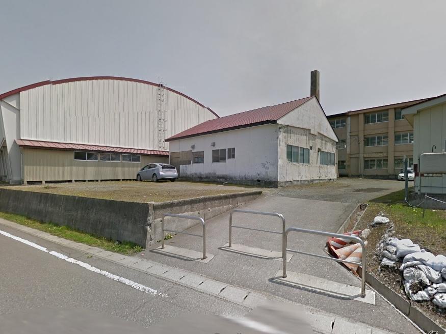 中学校　甲東中学校（中学校）まで2200m