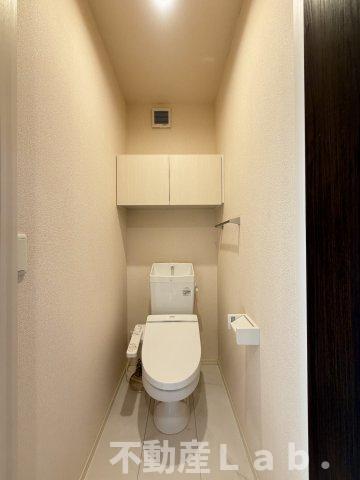 トイレ　※同一建物別階のお写真です。