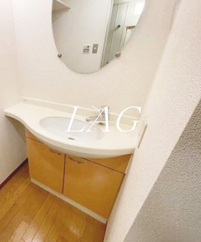 洗面設備　独立洗面台です。