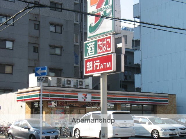 コンビニ　セブンイレブン八尾光町店（コンビニ）まで81m