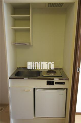 キッチン　冷蔵庫も完備です。